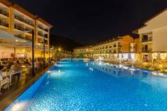 RAMADA RESORT AKBUK Pools & Beach